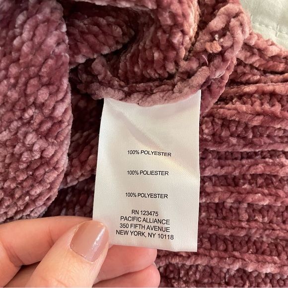 Jones New York Women’s Sweater - Picture 5 of 7